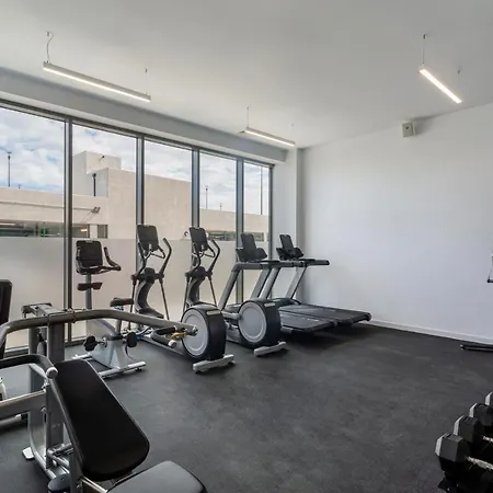 - Dublin Airport, An Ihg