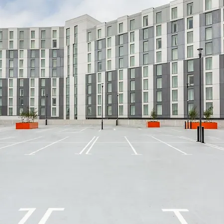 - Dublin Airport, An Ihg كلوغران