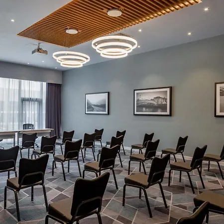 - Dublin Airport, An Ihg 4* Cloghran