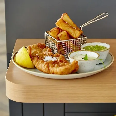 - Dublin Airport, An Ihg 4* كلوغران