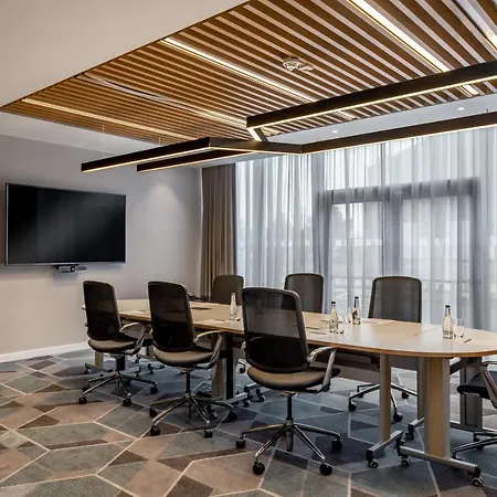 - Dublin Airport, An Ihg Otel 4*