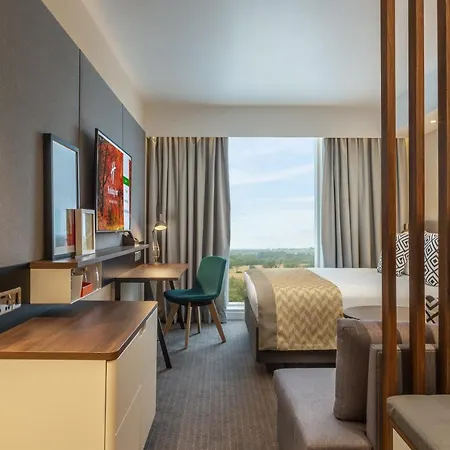 Hotel - Dublin Airport, An Ihg 4*