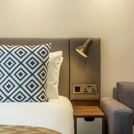 Hotel - Dublin Airport, An Ihg 4*