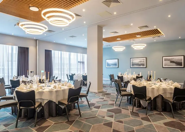 - Dublin Airport, An Ihg Hotel Cloghran