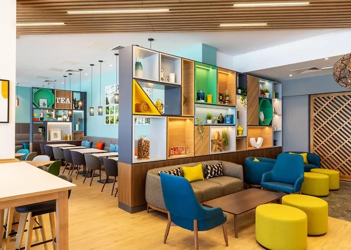 - Dublin Airport, An Ihg Cloghran