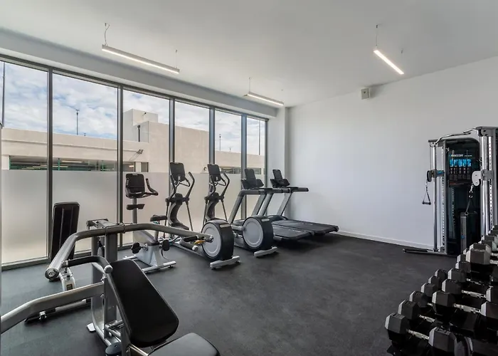 - Dublin Airport, An Ihg