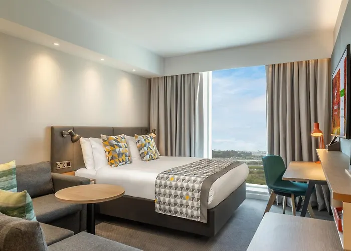 - Dublin Airport, An Ihg 4* Cloghran