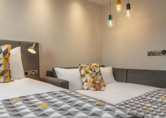 - Dublin Airport, An Ihg 4* Cloghran