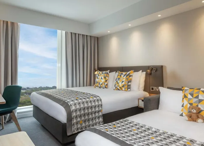 - Dublin Airport, An Ihg Hotel 4*