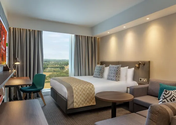 - Dublin Airport, An Ihg Hotel 4*