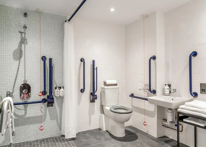 - Dublin Airport, An Ihg 4*