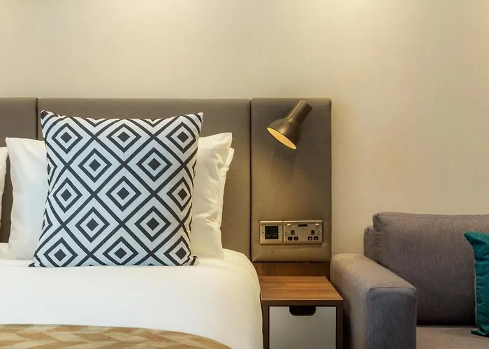 Hotel - Dublin Airport, An Ihg 4*